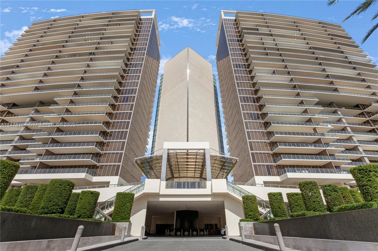 9703 Collins Ave Unit 505  