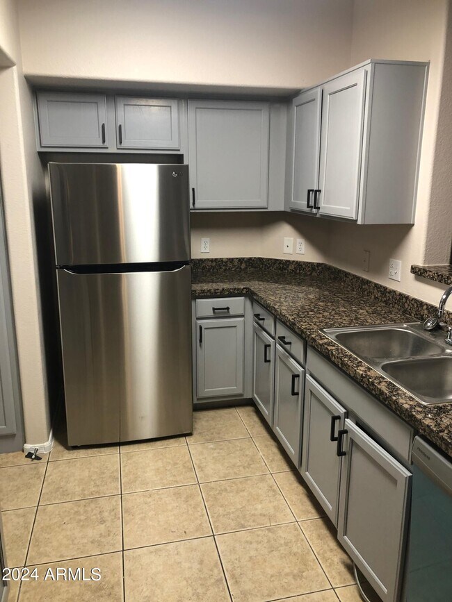 Foto del edificio - 4644 N 22nd St