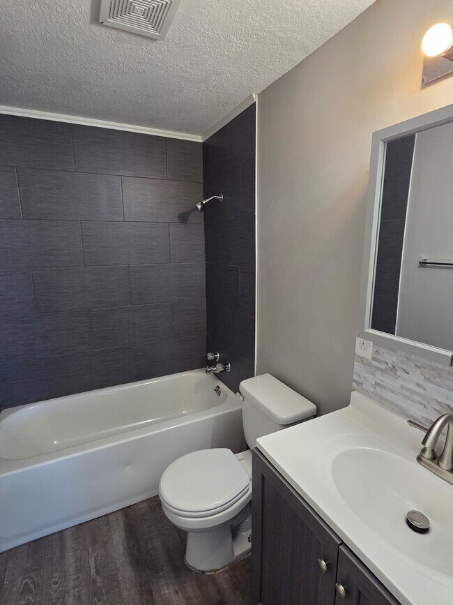 Foto del edificio - 734 N Country Acres Ave