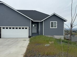 Building Photo - 505 N 80th Ave