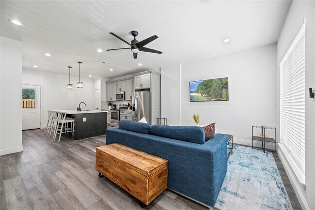 Foto del edificio - 8634 Scott St