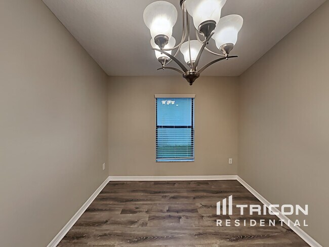 Foto del edificio - 10113 Count Fleet Dr