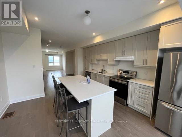 Photo principale - 769 Port Darlington Rd