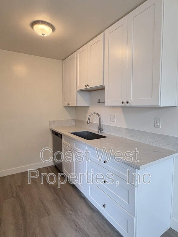 Foto del edificio - 1057-1063 1/2 Missouri St - 1061
