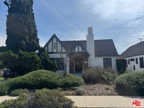 Building Photo - 848 Cochran Ave