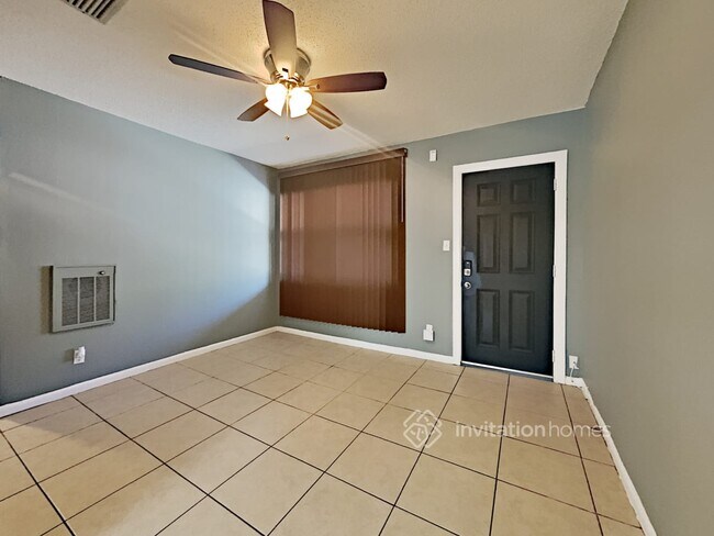 Foto del edificio - 14917 Fisher Rd