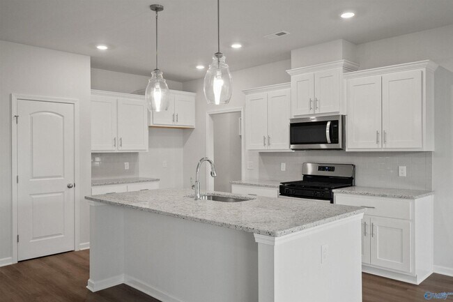 Building Photo - 4 Bedrooms in Hazel Green!!