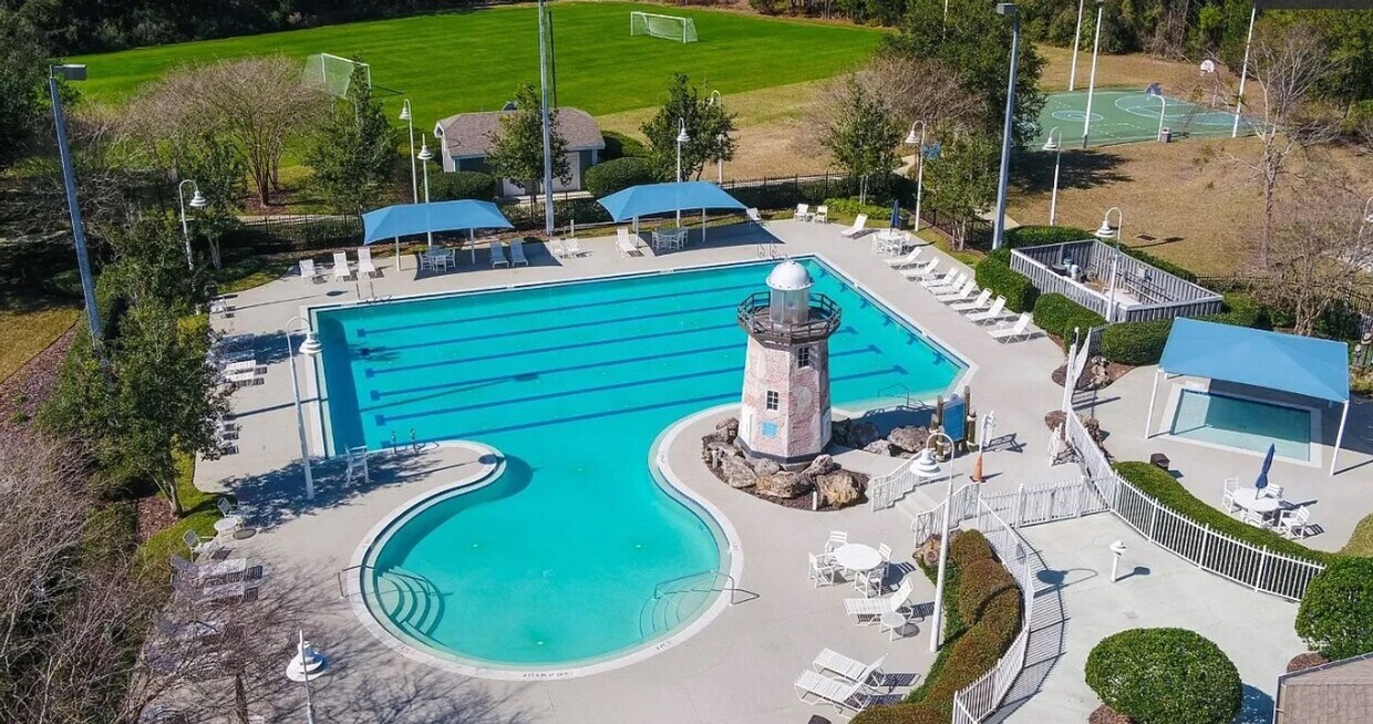 Foto principal - North Hampton! Amenities Galore! 4 Bed, 3 ...