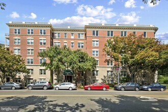 Building Photo - 1801 Calvert St NW