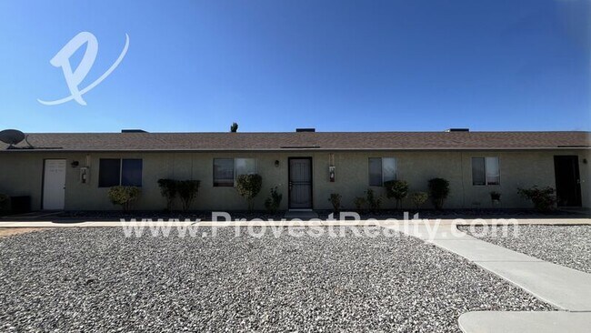 Foto del edificio - 13136 Navajo Rd