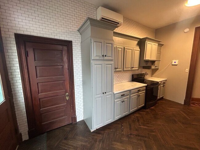 Foto del edificio - 644 Dayton St