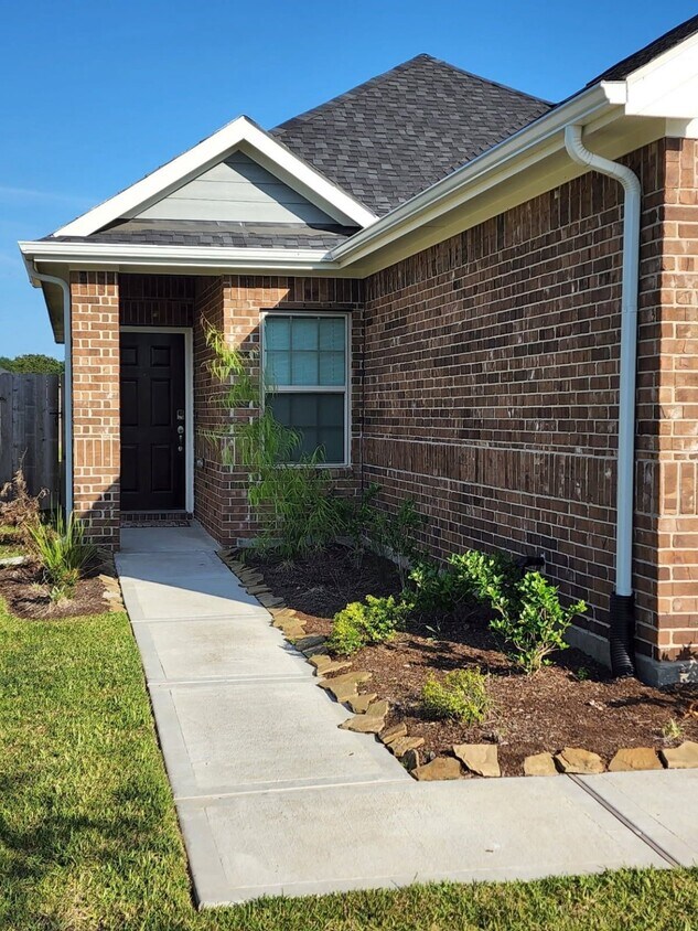 Building Photo - 7427 French Quarter Ct