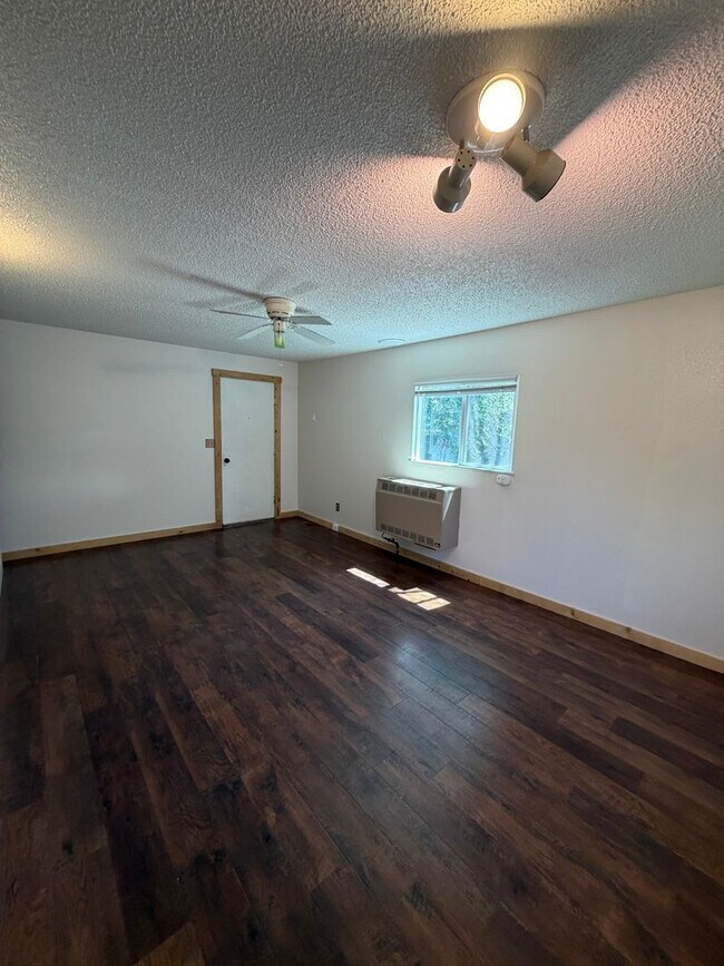 Foto del edificio - 1511 Phillips St