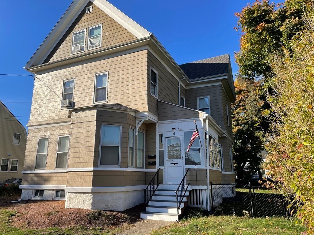 8 Oak Ave Unit 2, Wakefield, MA 01880 Room for Rent in Wakefield, MA