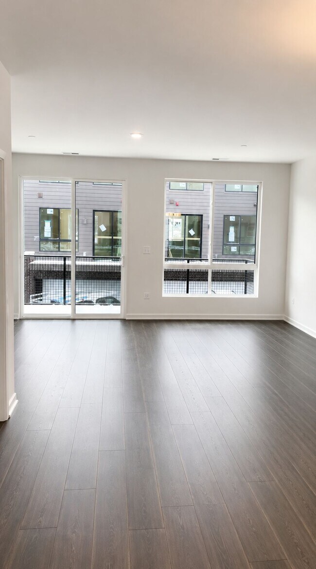 Foto del edificio - 2323 Prestige Pl