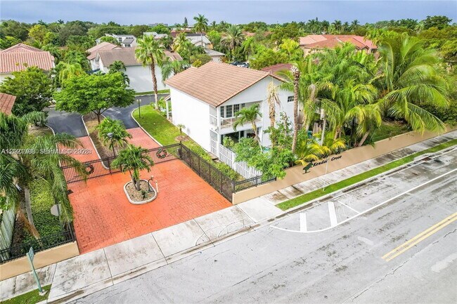 Foto del edificio - 8909 SW 108th Pl