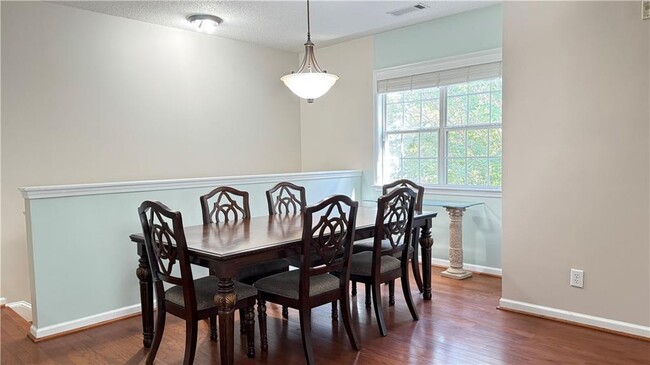 Foto del edificio - 5103 Woodland Ln