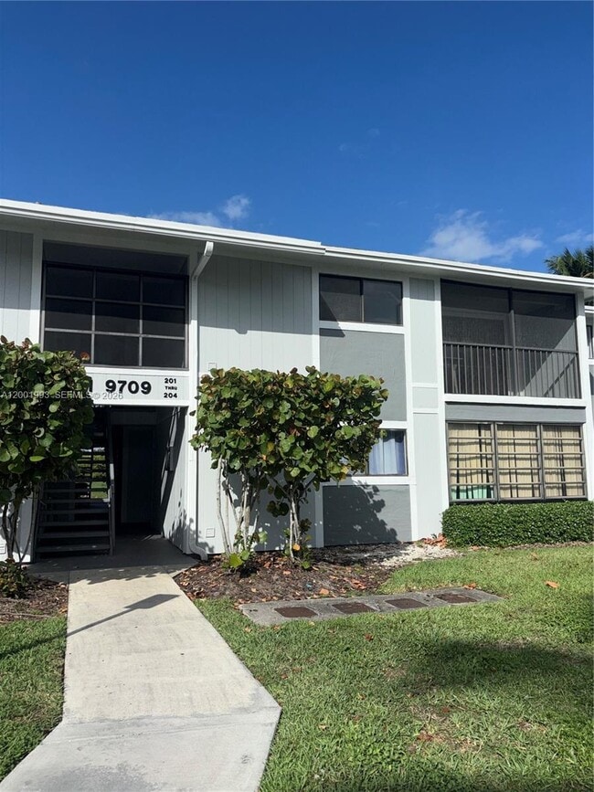 Building Photo - 9709 Hammocks Blvd
