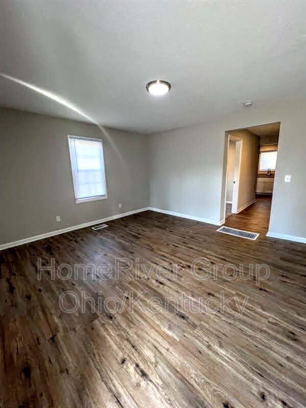 Building Photo - 5109 Kendall Rd