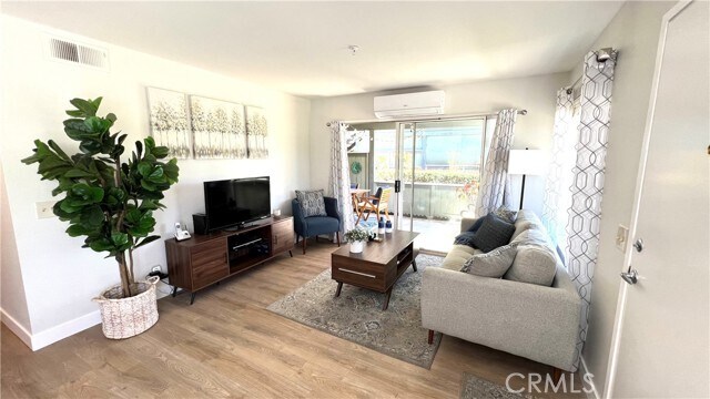 Foto del edificio - 18252 Parkview Ln