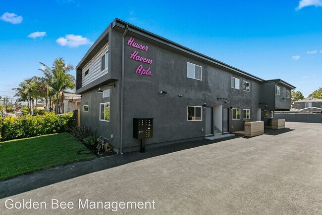 Building Photo - 2918-2922 Hauser Blvd