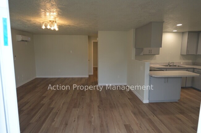 Foto del edificio - 2 bed, 1 bath, 1 car garage in Sequim