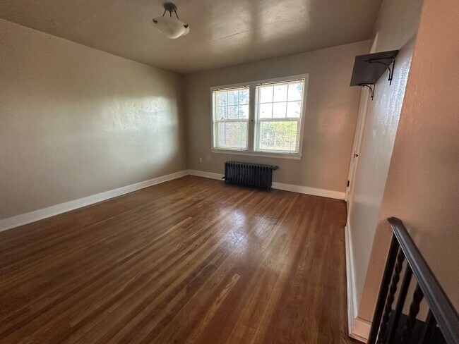 Foto del edificio - 513 Crater Lake Pkwy