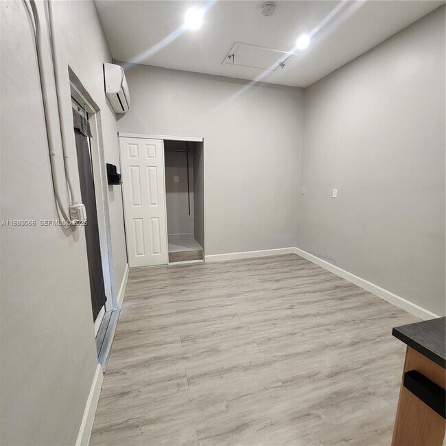 Foto del edificio - 14639 SW 158th path