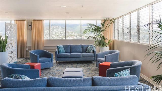 Foto del edificio - 2427 Kuhio Ave.