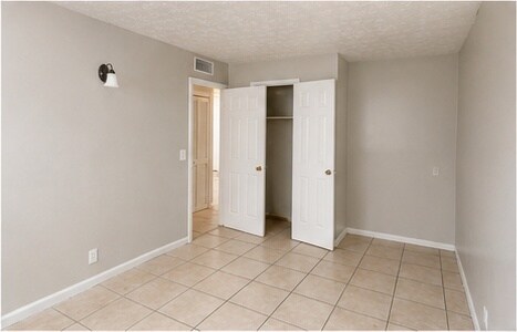 Foto del edificio - 2862 W 1st St