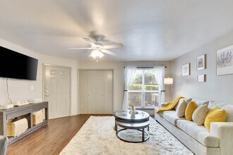 Building Photo - Forest Park