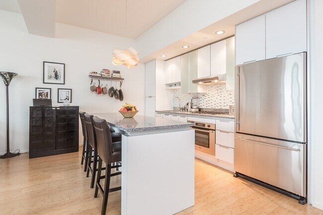 Building Photo - 141 Dorchester Ave