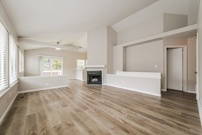 Building Photo - 7165 Routt St