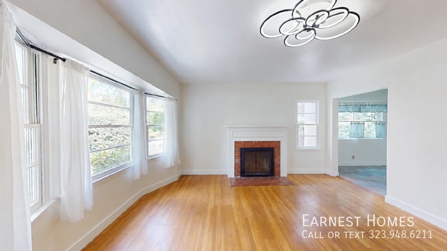 Building Photo - 14920 Hesby St