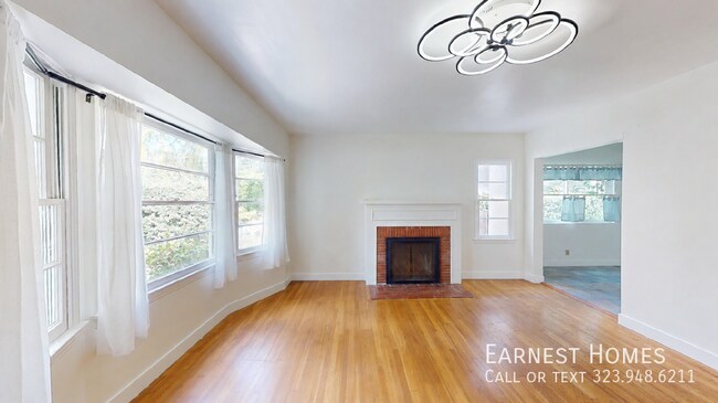 Foto del edificio - 14920 Hesby St
