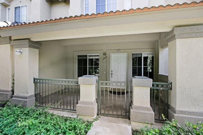Foto del edificio - Move-In Ready Gem in Diamond Bar – Updated...