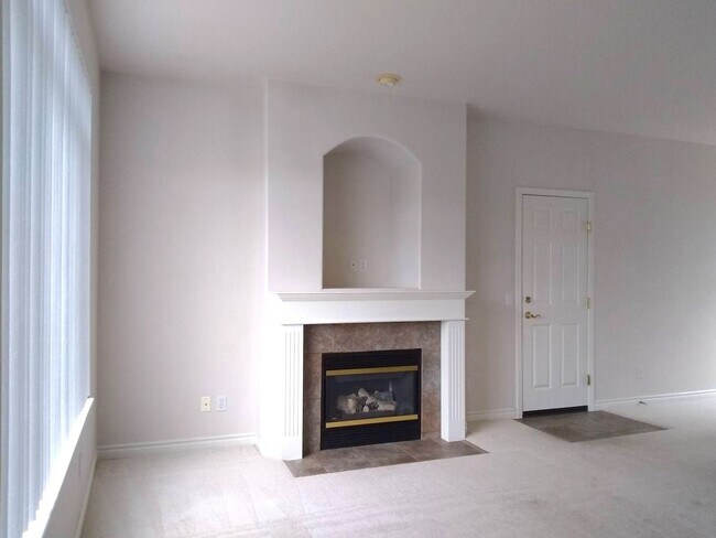Building Photo - Beautiful 3 Bedroom, 2 Bathroom Home on Samish Hill!