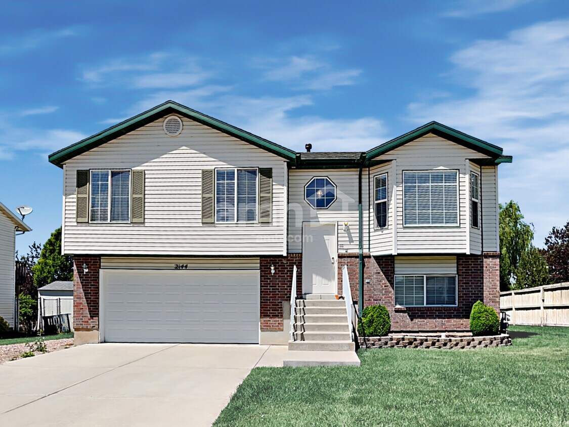 Primary Photo - 2144 W 1520 N