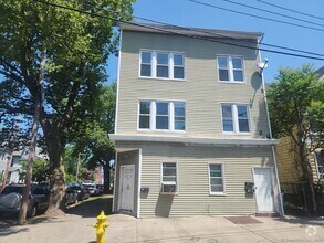 Building Photo - 101 Woolsey St