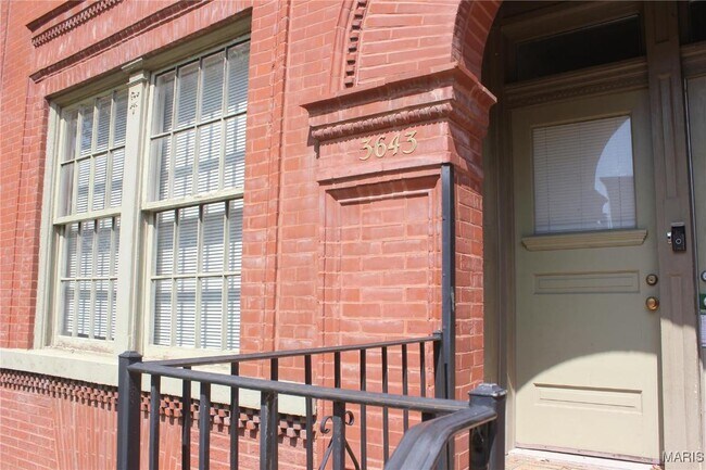 Foto del edificio - 3643 Shenandoah Ave