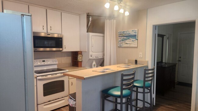 Foto del edificio - Byron Ellinor