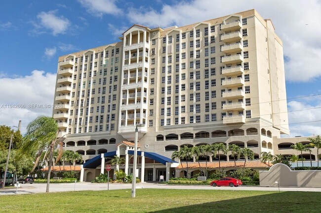 Foto del edificio - 2351 Douglas Rd