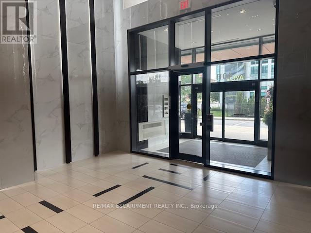 Photo du bâtiment - 326-4011-4011 Brickstone Mews