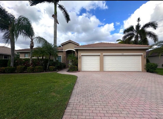 Foto del edificio - 9919 Royal Cardigan Way