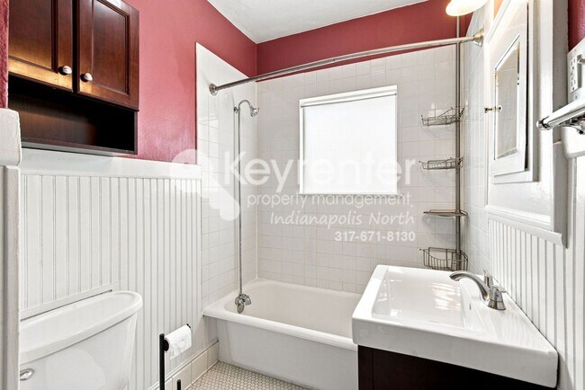 Foto del edificio - 528 W 43rd St
