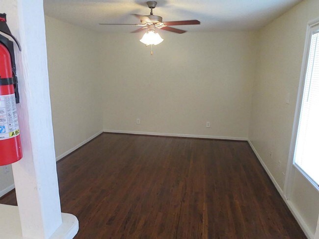 Foto del edificio - 5415 SCOTT St