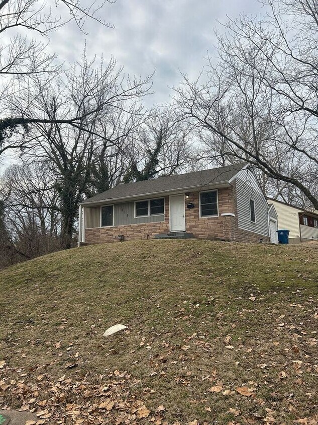 Primary Photo - Cozy 3-Bedroom Home in a Convenient and Fa...