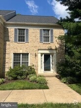Building Photo - 8400 Cedarcreek Ct