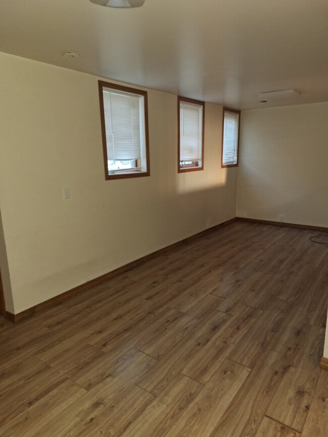 Building Photo - 126 N Bordson St