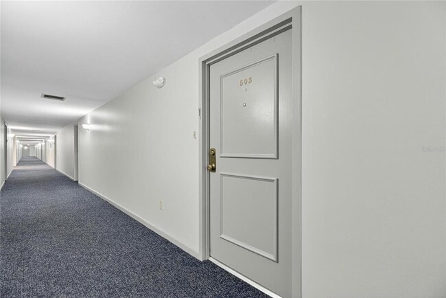 Foto del edificio - 7100 Sunshine Skyway Ln S